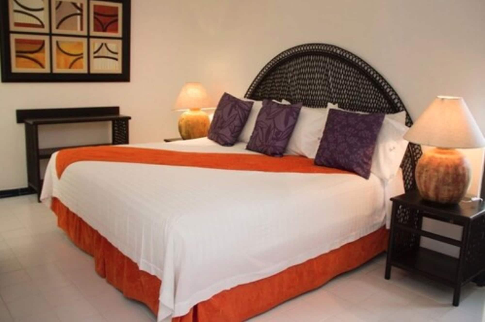 Quinta Del Gobernador Hotel เควนาวากา ภายนอก รูปภาพ