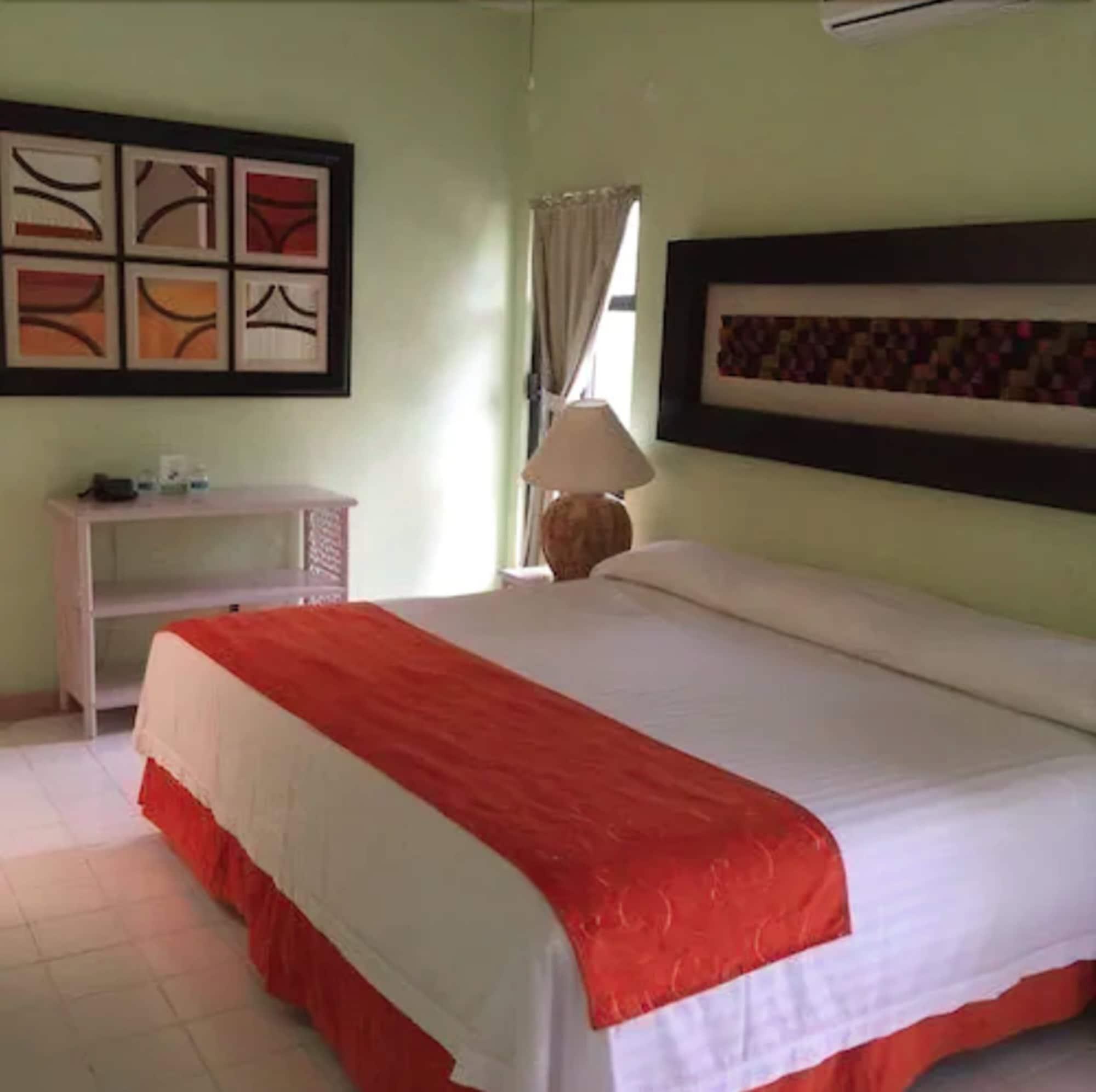 Quinta Del Gobernador Hotel เควนาวากา ภายนอก รูปภาพ