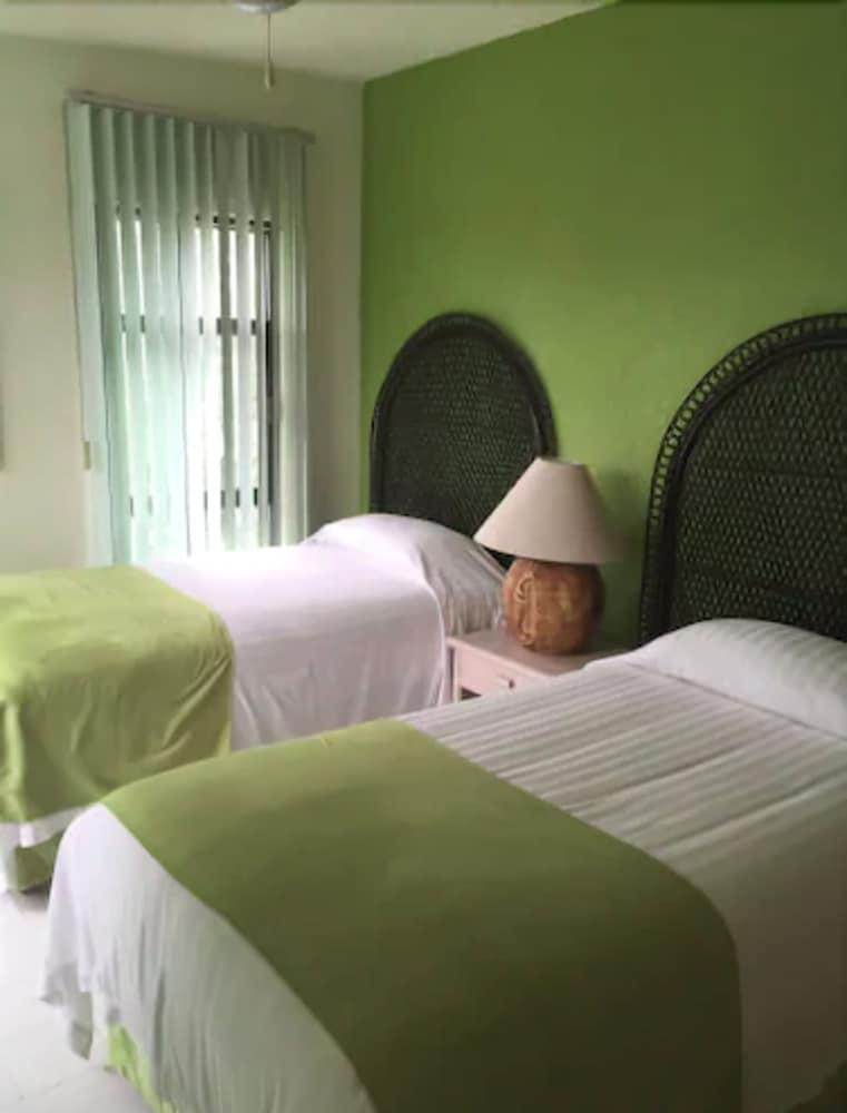 Quinta Del Gobernador Hotel เควนาวากา ภายนอก รูปภาพ