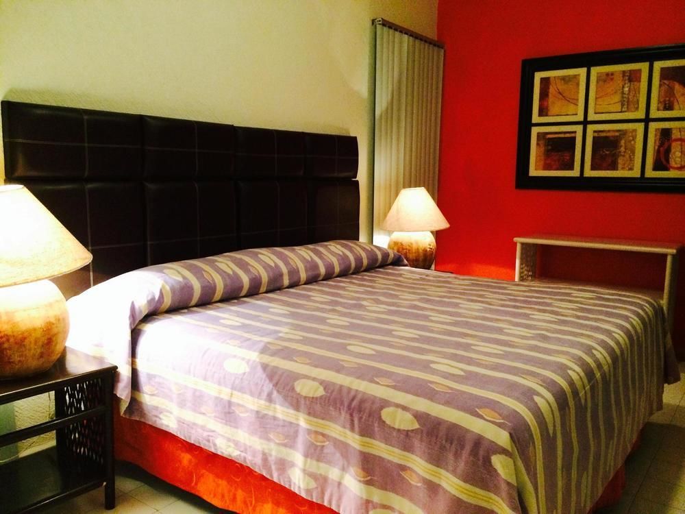 Quinta Del Gobernador Hotel เควนาวากา ภายนอก รูปภาพ
